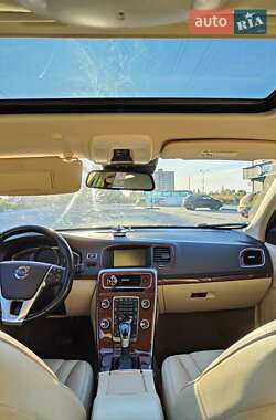 Седан Volvo S60 2013 в 