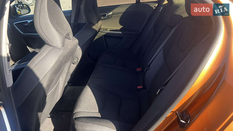 Седан Volvo S60 2011 в Киеве