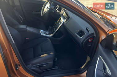 Седан Volvo S60 2011 в 