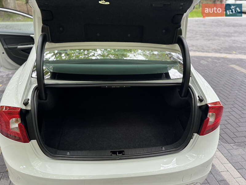 Седан Volvo S60 2017 в Луцке фото 20 Седан Volvo S60 2017 в Луцке