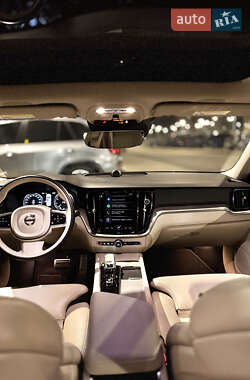 Седан Volvo S60 2021 в 