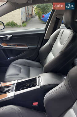 Седан Volvo S60 2016 в 