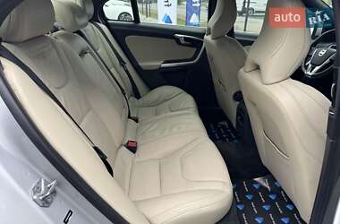 Седан Volvo S60 2014 в 