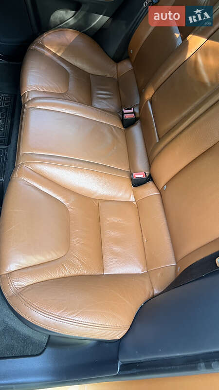 Седан Volvo S60 2012 в Кривому Розі