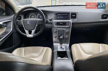 Седан Volvo S60 2011 в 