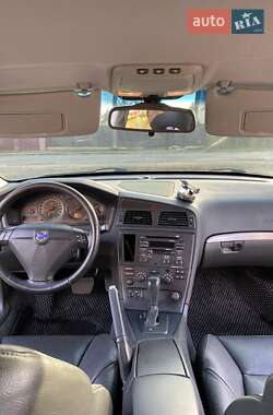 Седан Volvo S60 2004 в 