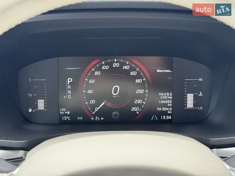 Седан Volvo S60 2019 в Ровно