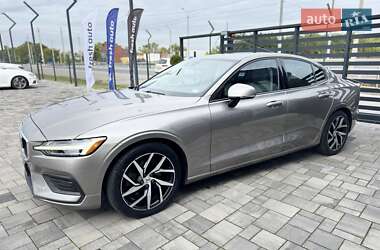Седан Volvo S60 2019 в 