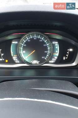 Седан Volvo S60 2015 в 