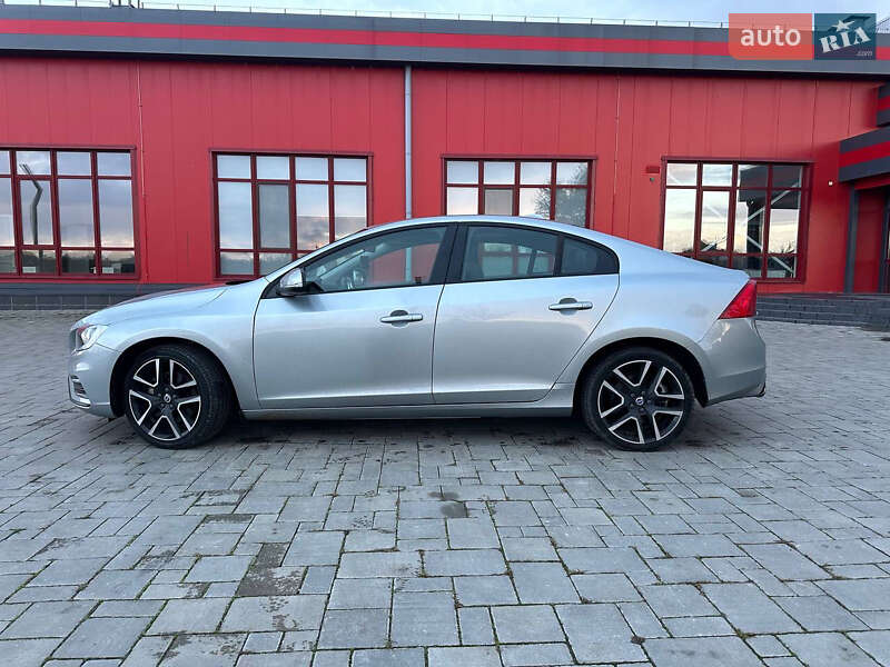 Седан Volvo S60 2017 в Рівному
