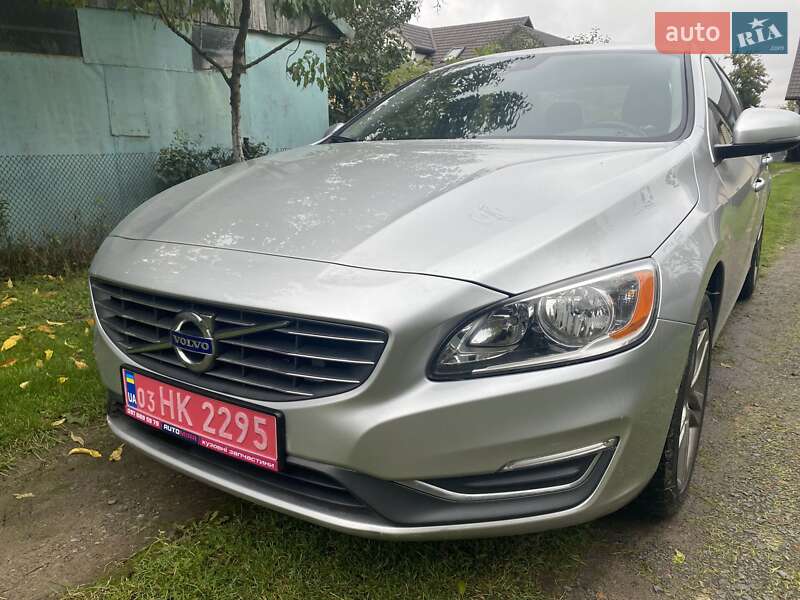 Седан Volvo S60 2013 в Луцке
