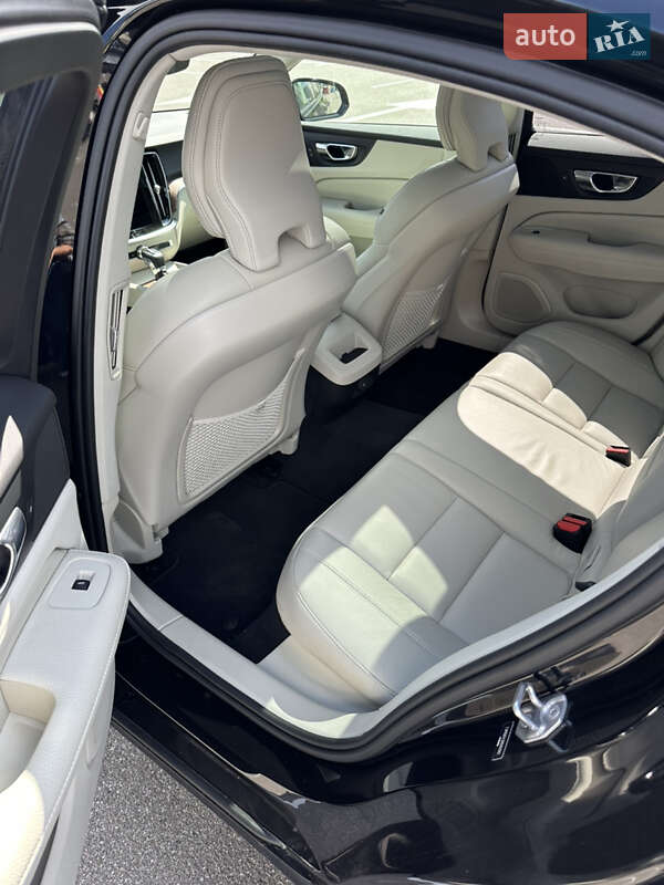 Седан Volvo S60 2020 в Києві фото 8 Седан Volvo S60 2020 в Києві