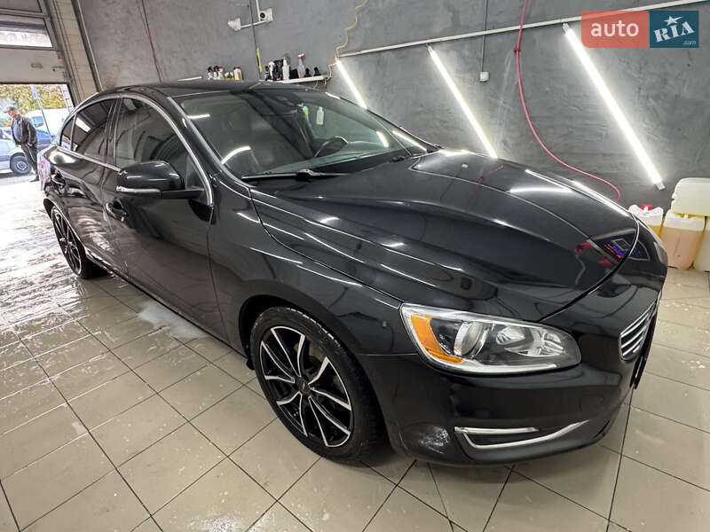 Седан Volvo S60 2017 в Киеве