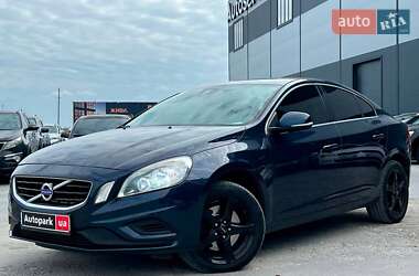 Седан Volvo S60 2012 в Львове