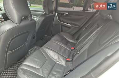 Седан Volvo S60 2012 в 