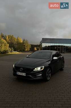 Седан Volvo S60 2014 в 