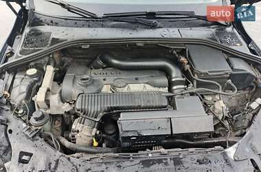 Седан Volvo S60 2011 в  фото 6 Седан Volvo S60 2011 в
