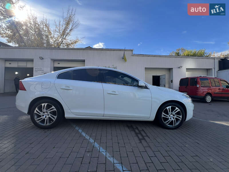 Седан Volvo S60 2013 в Києві фото 28 Седан Volvo S60 2013 в Києві