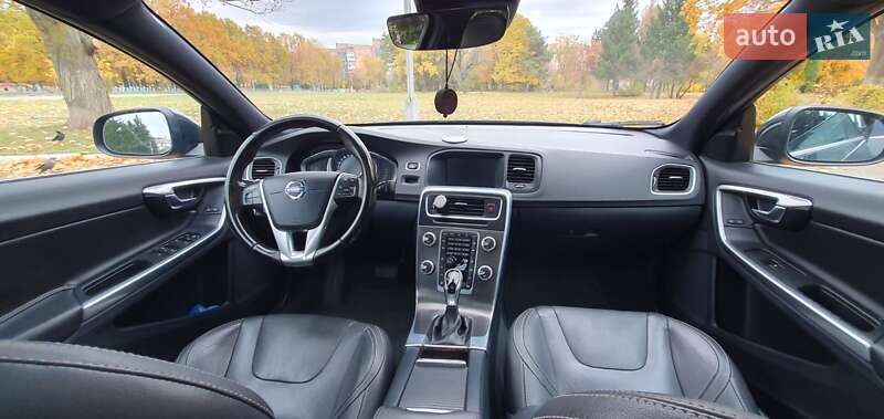 Седан Volvo S60 2015 в Ровно фото 12 Седан Volvo S60 2015 в Ровно