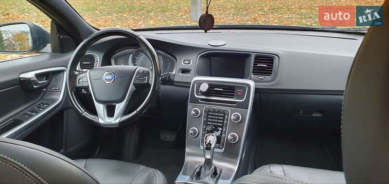 Седан Volvo S60 2015 в Ровно фото 14 Седан Volvo S60 2015 в Ровно