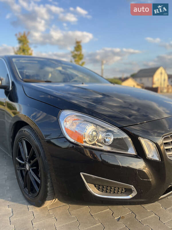 Седан Volvo S60 2012 в Киеве фото 5 Седан Volvo S60 2012 в Киеве