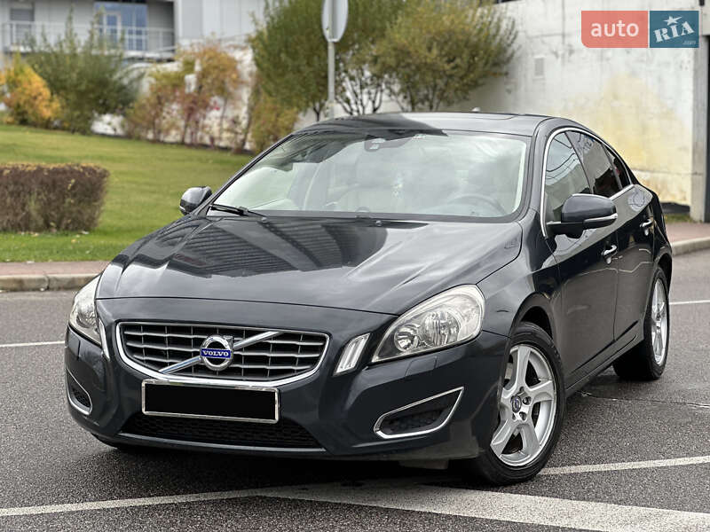 Седан Volvo S60 2012 в Киеве фото 5 Седан Volvo S60 2012 в Киеве
