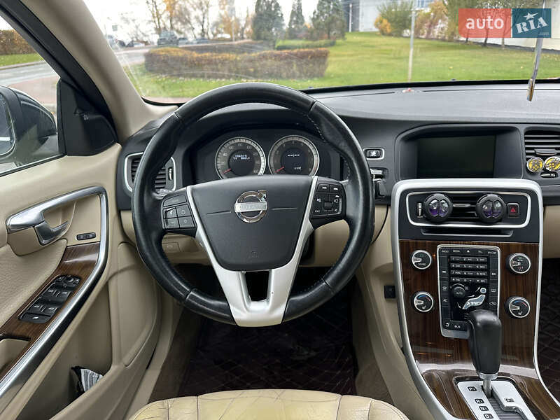 Седан Volvo S60 2012 в Киеве фото 30 Седан Volvo S60 2012 в Киеве