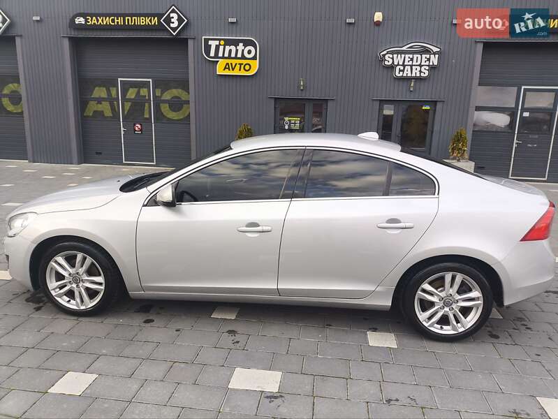 Седан Volvo S60 2011 в Трускавці