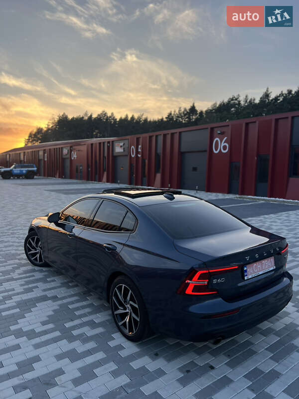 Седан Volvo S60 2020 в Львове