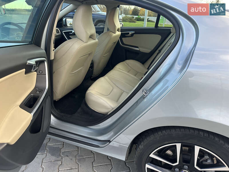 Седан Volvo S60 2017 в Одессе