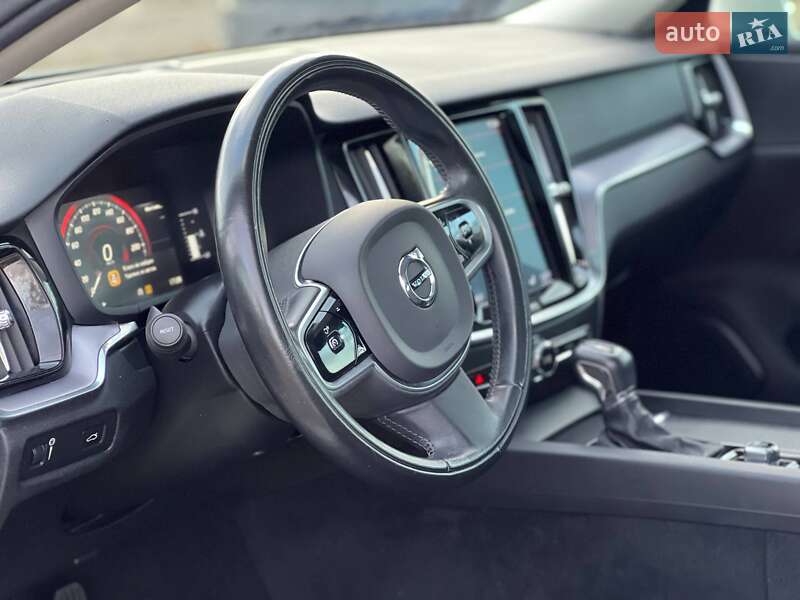 Седан Volvo S60 2019 в Стрые фото 28 Седан Volvo S60 2019 в Стрые