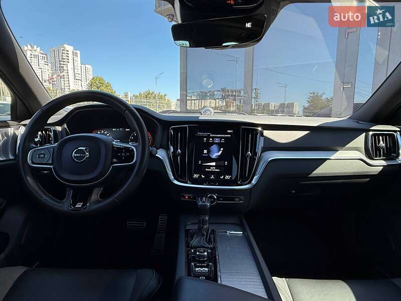 Седан Volvo S60 2019 в Києві