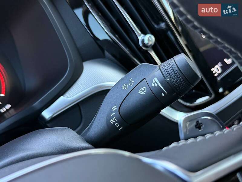 Седан Volvo S60 2019 в Києві