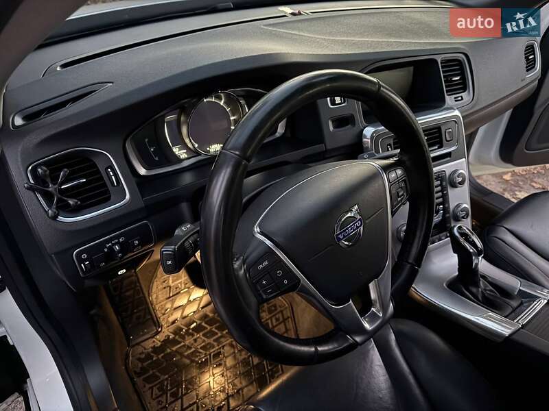Седан Volvo S60 2017 в Житомирі