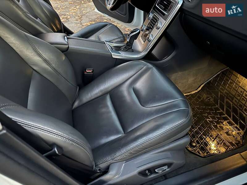 Седан Volvo S60 2017 в Житомирі