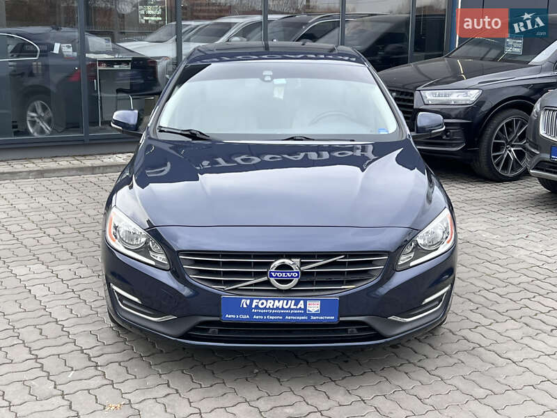 Седан Volvo S60 2014 в Нововолынске