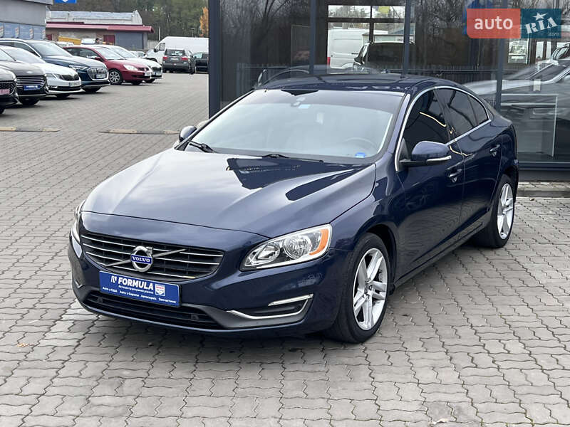 Седан Volvo S60 2014 в Нововолынске