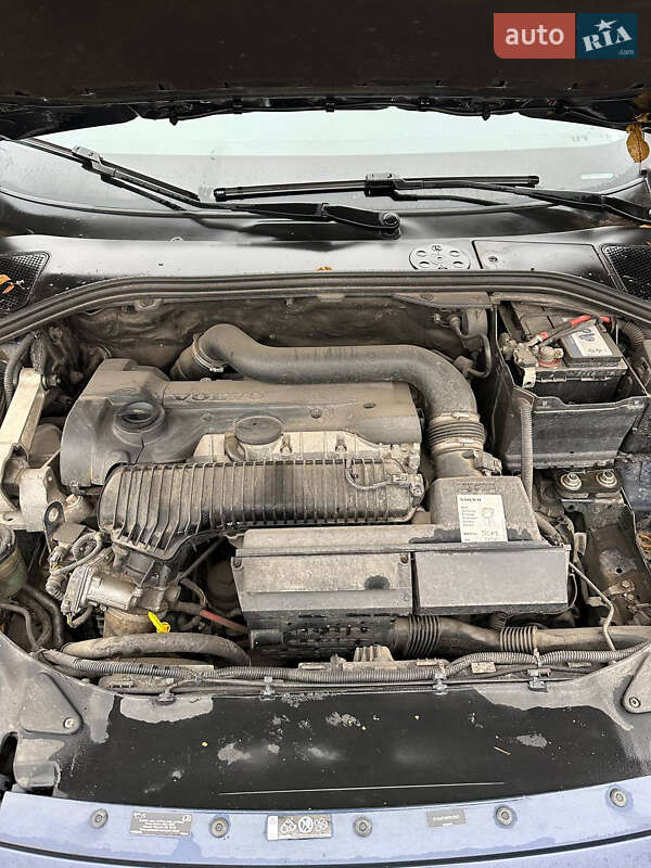 Седан Volvo S60 2013 в Синельниково