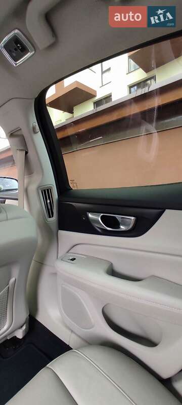 Седан Volvo S60 2019 в Стрию фото 25 Седан Volvo S60 2019 в Стрию
