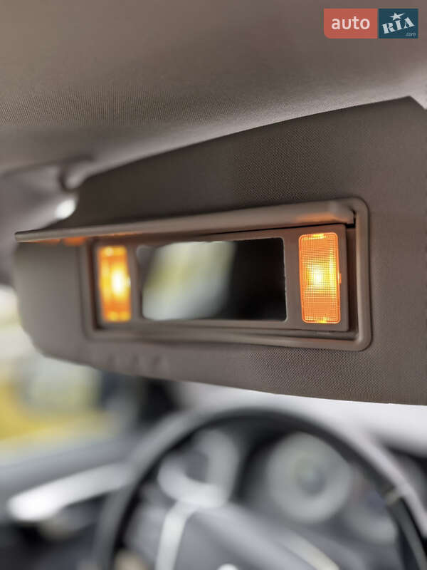 Седан Volvo S60 2013 в Львове