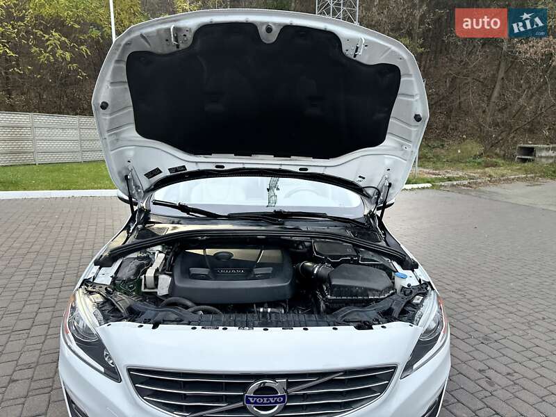 Седан Volvo S60 2016 в Києві