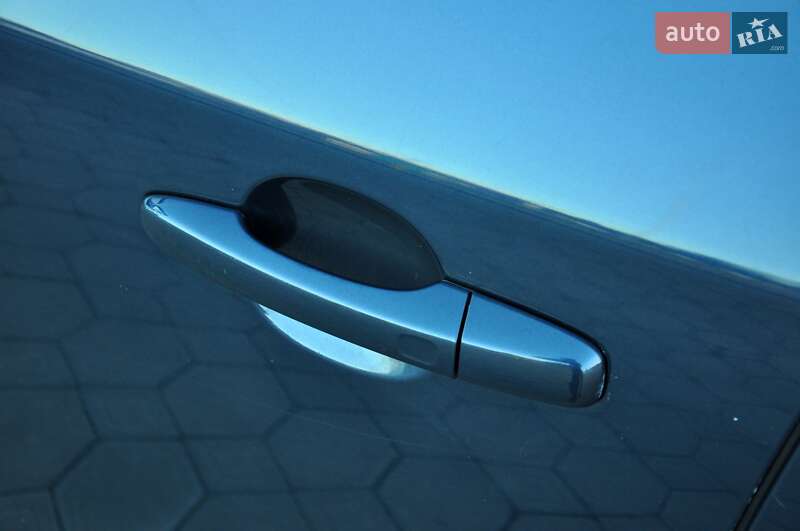 Седан Volvo S60 2012 в Львове