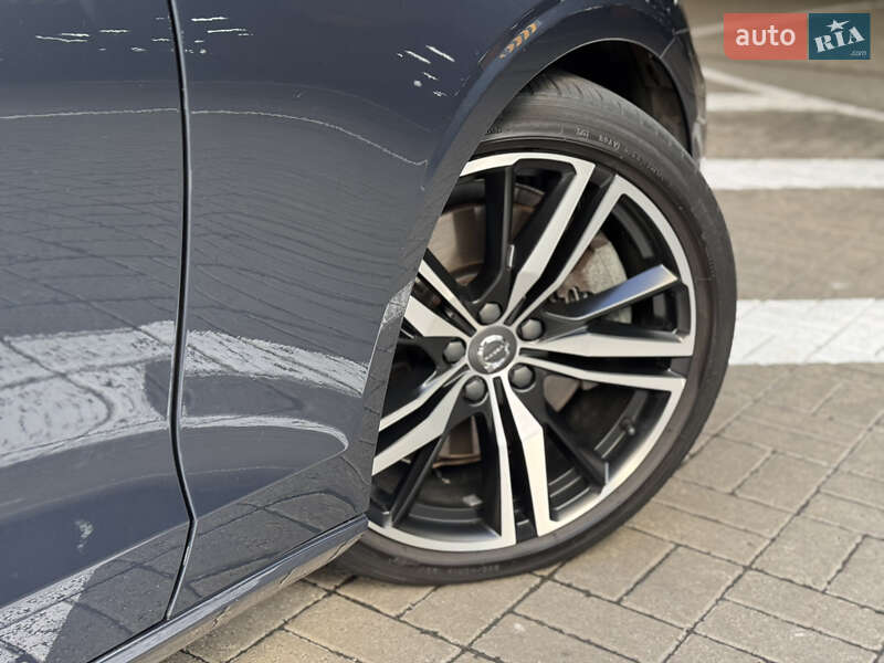 Седан Volvo S60 2019 в Киеве фото 14 Седан Volvo S60 2019 в Киеве