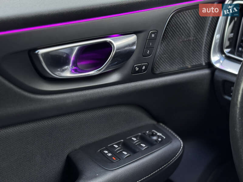 Седан Volvo S60 2019 в Киеве фото 24 Седан Volvo S60 2019 в Киеве