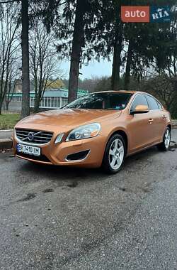 Седан Volvo S60 2011 в Житомире