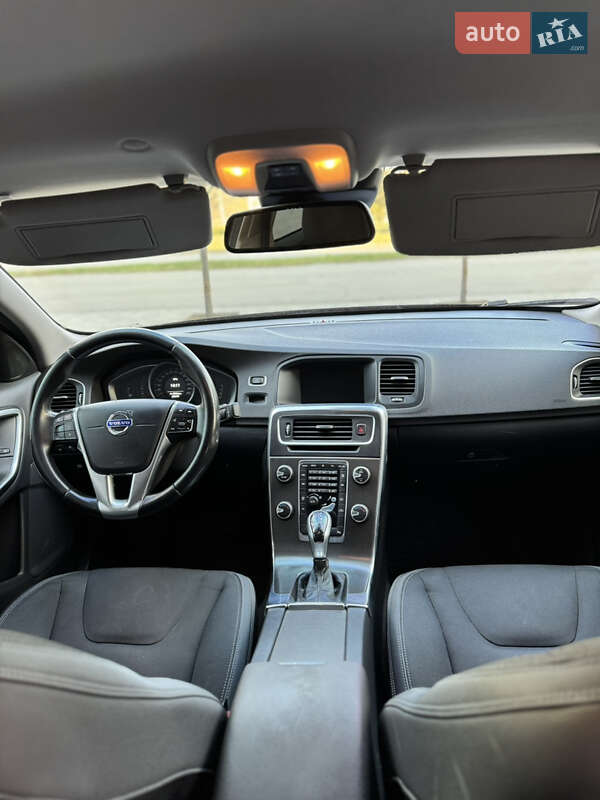 Седан Volvo S60 2014 в Полтаві фото 13 Седан Volvo S60 2014 в Полтаві
