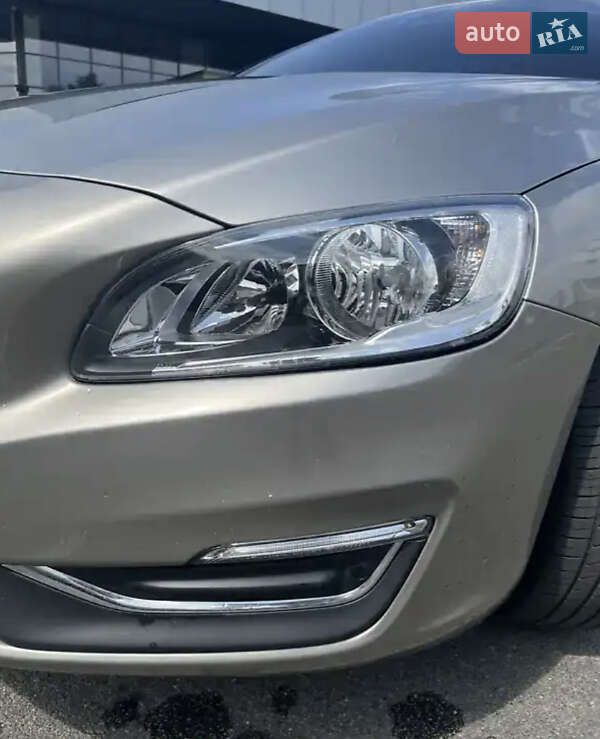 Седан Volvo S60 2016 в Хмельницькому