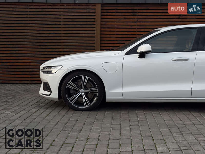 Седан Volvo S60 2020 в Одессе