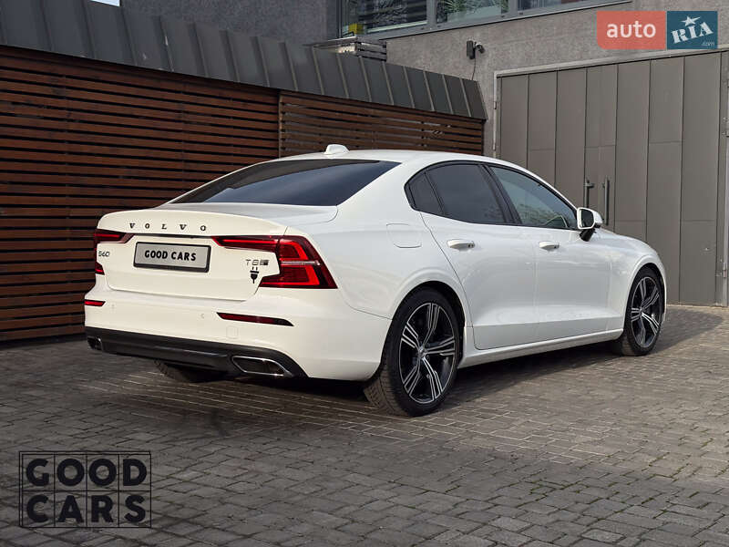 Седан Volvo S60 2020 в Одессе