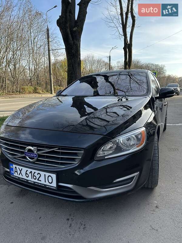 Седан Volvo S60 2013 в Тернополе